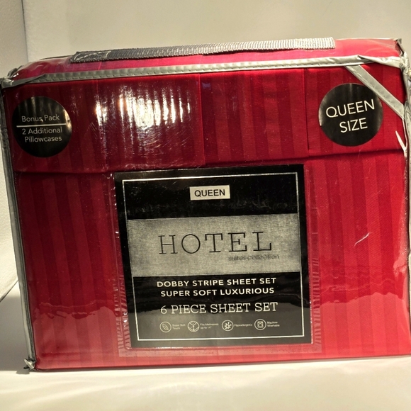 Hotel Suites Collection Red Dobby Stripe Queen Sheet Set 2 Bonus Pillowcases - Picture 1 of 7